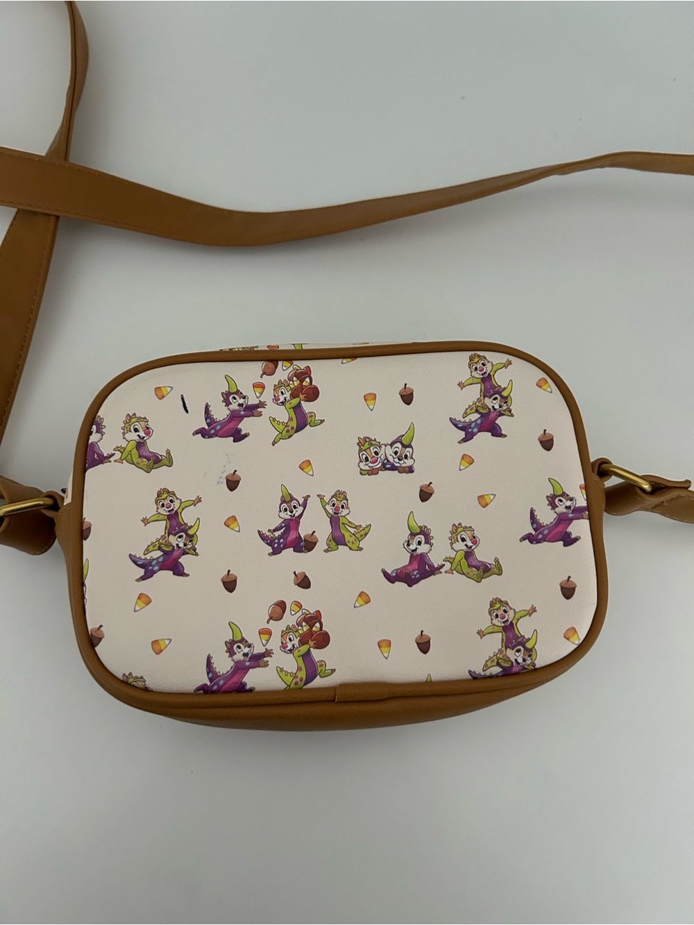 Disney x Loungefly Chip 'n' Dale with Acorn & Candy Crossbody Bag Purse - Picture 6 of 7